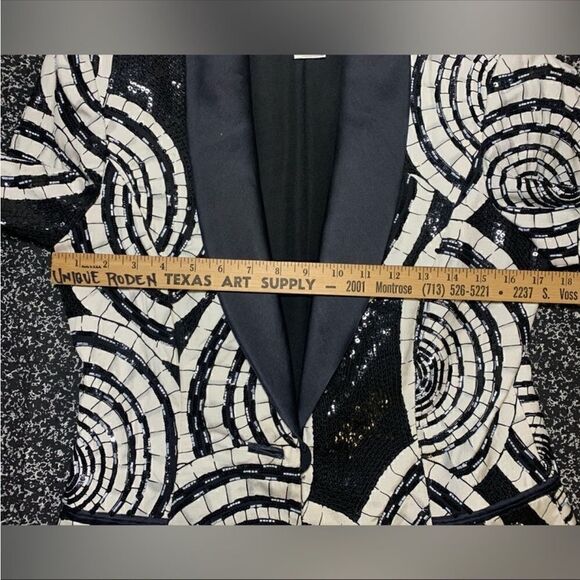 Genny Oro Sequence Blazer - Picture 8 of 13